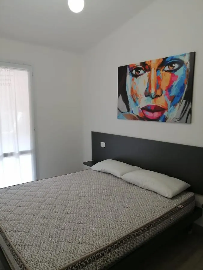 דירות סנטה טרזה גאיורה Casa Azzurra 1 0*,  איטליה